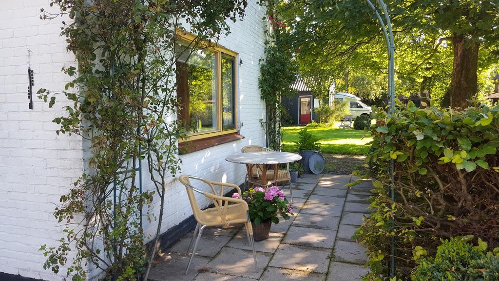 Bed and Breakfast Bloemenboerderij Aperloo Екстер'єр фото